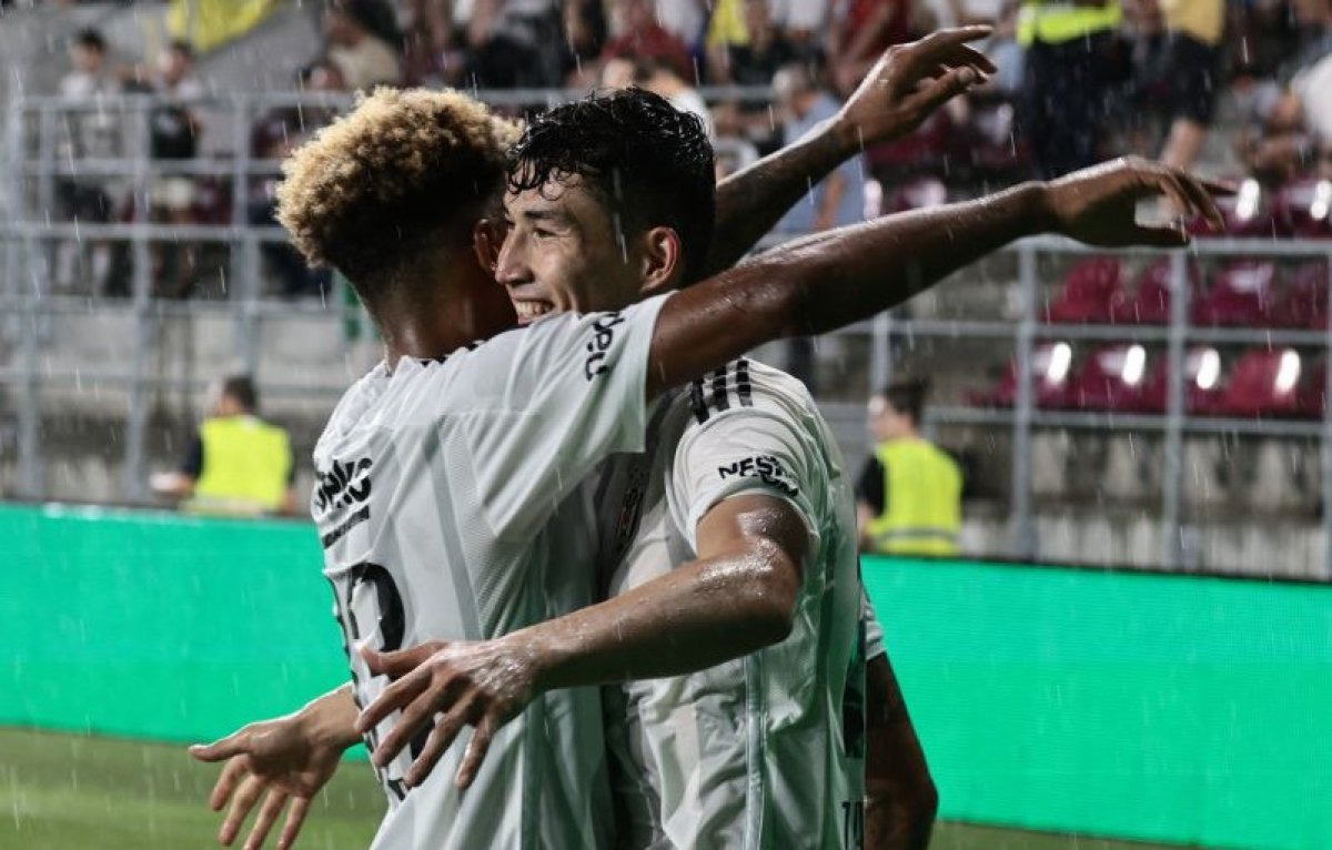 Фото с официального сайта ФК "Бешикташ"