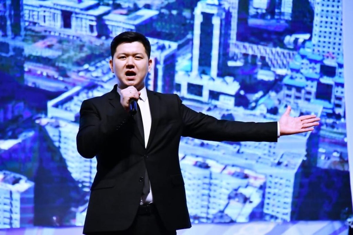 Фото из личного архива Д. Толеубаева