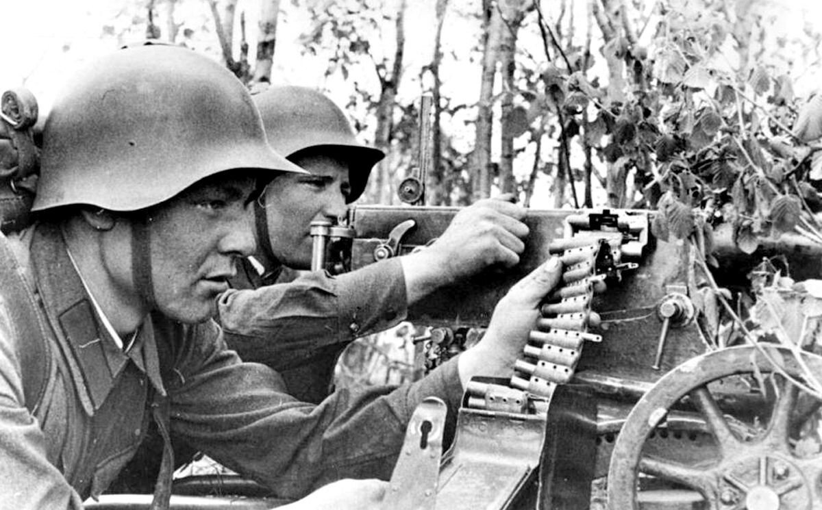 Фото: пулеметный расчет. Довоенное фото