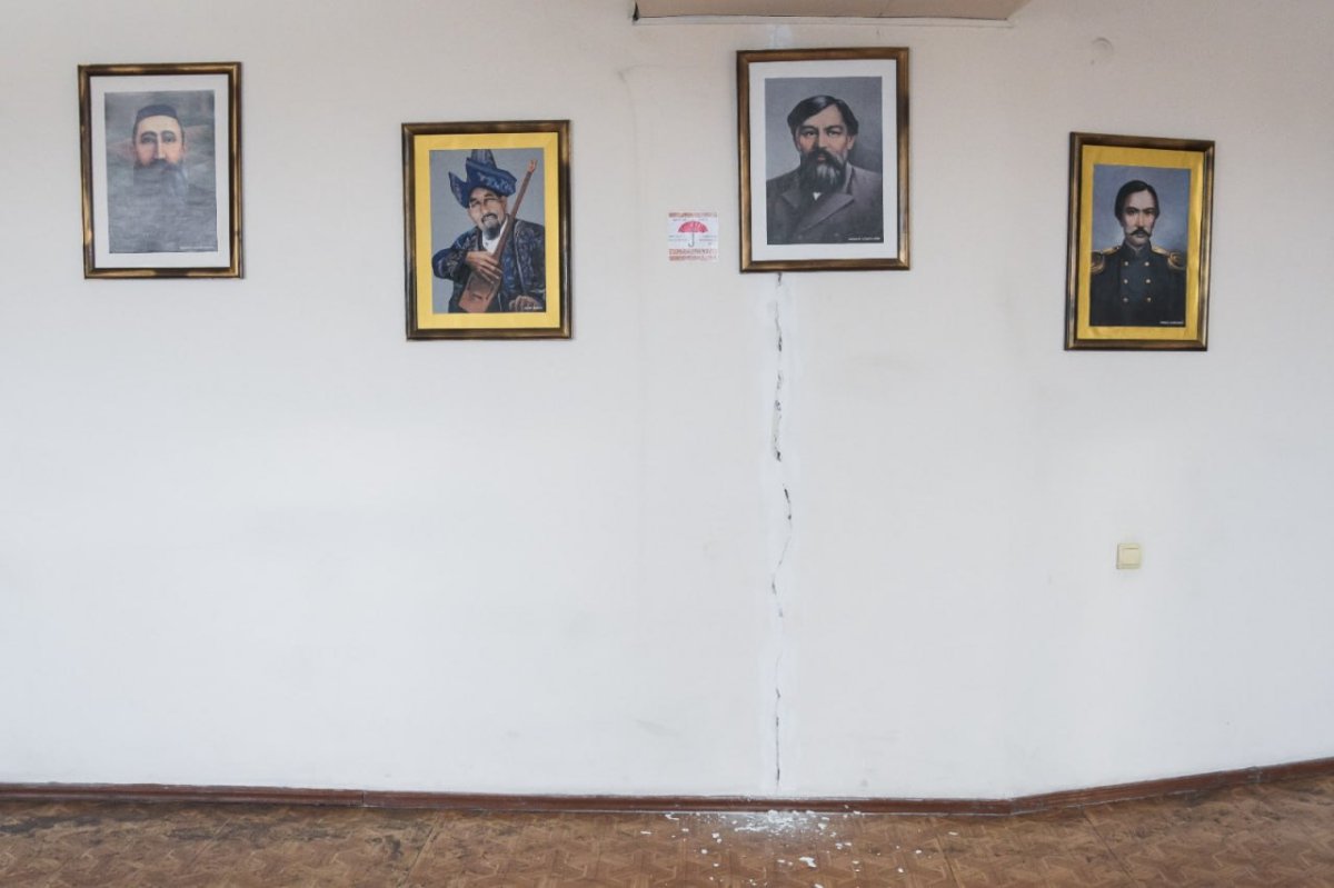 Землетрясение в Алматы повредило старейший театр Казахстана — театр имени Наталии Сац