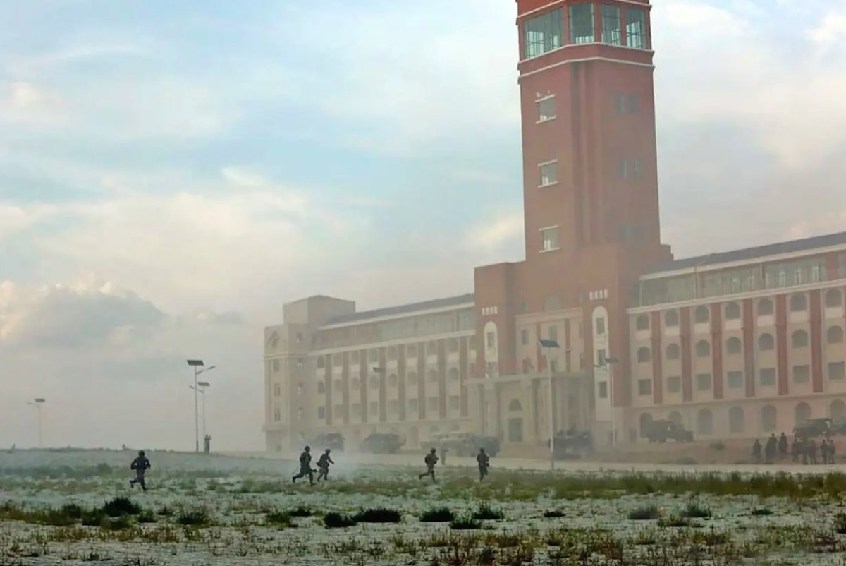 Источник: CCTV/Учения Китая с репликой президентского дворца Тайваня в 2015 году