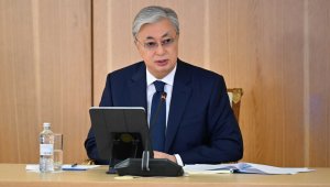 «В реальности мы получили две убогие улицы»: Токаев о качестве строительства в Астане