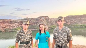 Военнослужащие спасли тонущих людей