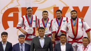 Спортсмены Вооруженных сил победили в состязании қазақ күресі