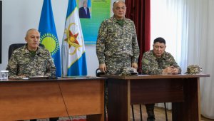 Р. Жаксылыков представил нового Главнокомандующего Сухопутными войсками