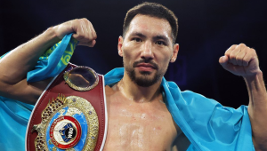 Токаев поздравил боксера Жанибека Алимханулы с победой