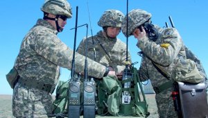 Мессенджер для военных: связисты ВС РК отмечают профессиональный праздник