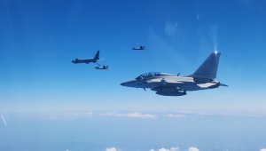 Корейский самолет «сбил» истребитель в Филиппинах