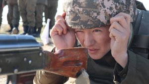 Огневой рубеж: молодые солдаты выполнили свои первые практические стрельбы