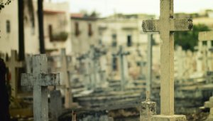 Школьники осквернили могилы в Актюбинской области