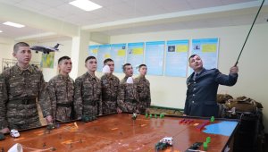 Военные ученые и педагоги Казахстана отмечают профессиональный праздник