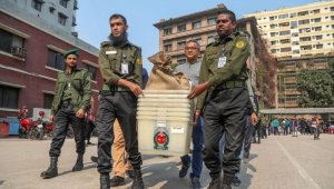 14 избирательных участков подожжены в Бангладеш