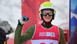 Илья Мизерных впервые в истории завоевал золото для Казахстана на юношеских зимних играх