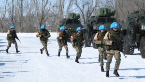 Тройной оклад, длительный отпуск: военнослужащие РК готовы отправиться на спорные территории на Ближнем Востоке