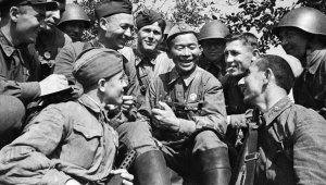 В каких странах празднуют 23 февраля?