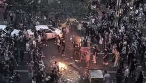 В Иране полицейского приговорили к смертной казни за убийство протестующего