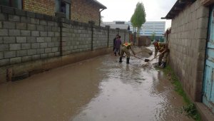 Мужчина погиб, сотни домов в Кыргызстане подтоплены из-за схода селей