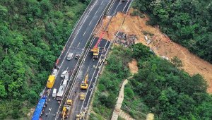 24 человека погибли в Китае из-за обрушения автомагистрали