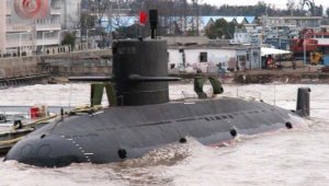 Пакистан спустил на воду китайскую подводную лодку