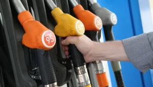 Более ста тысяч литров ГСМ пытались вывезти из Казахстана