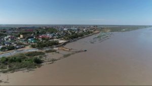 Уровень воды в реке Урал продолжает расти в Атырауской области