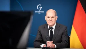 Шольц назвал несерьезными требования Путина по Украине