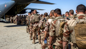 Последние французские военные покинули Чад