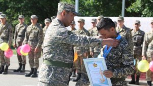 Военный из Тараза установил абсолютный рекорд Казахстана по подтягиванию