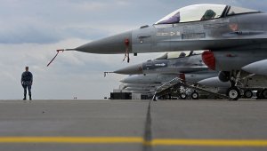F-16 на Украине? Военный аналитик об уничтожении разведывательных самолетов России
