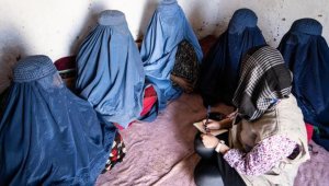 В Афганистане полиция задерживает женщин за нарушение исламского дресс-кода