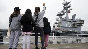 Флагманский авианосец ВМС США завершил свою девятилетнюю миссию в Японии
